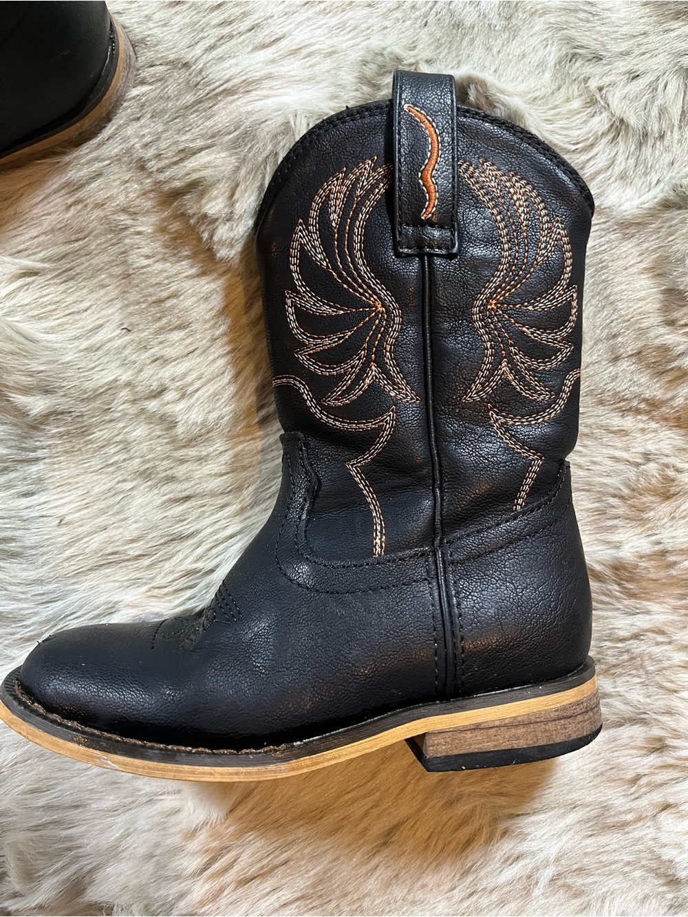 Youth Black Leather Western Pull-On Boots with Contrast Stitching